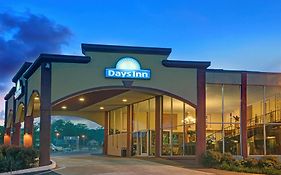 Days Inn By Wyndham Kansas City